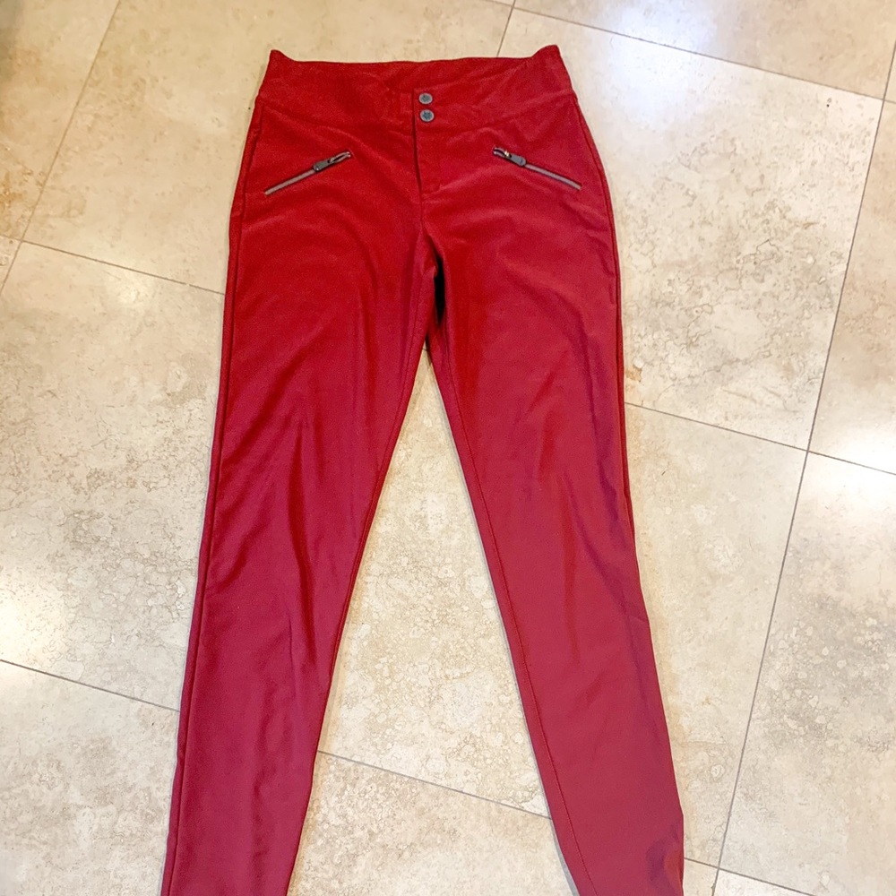 Pair of Alp n Rock gorgeous outdoorsy pants.